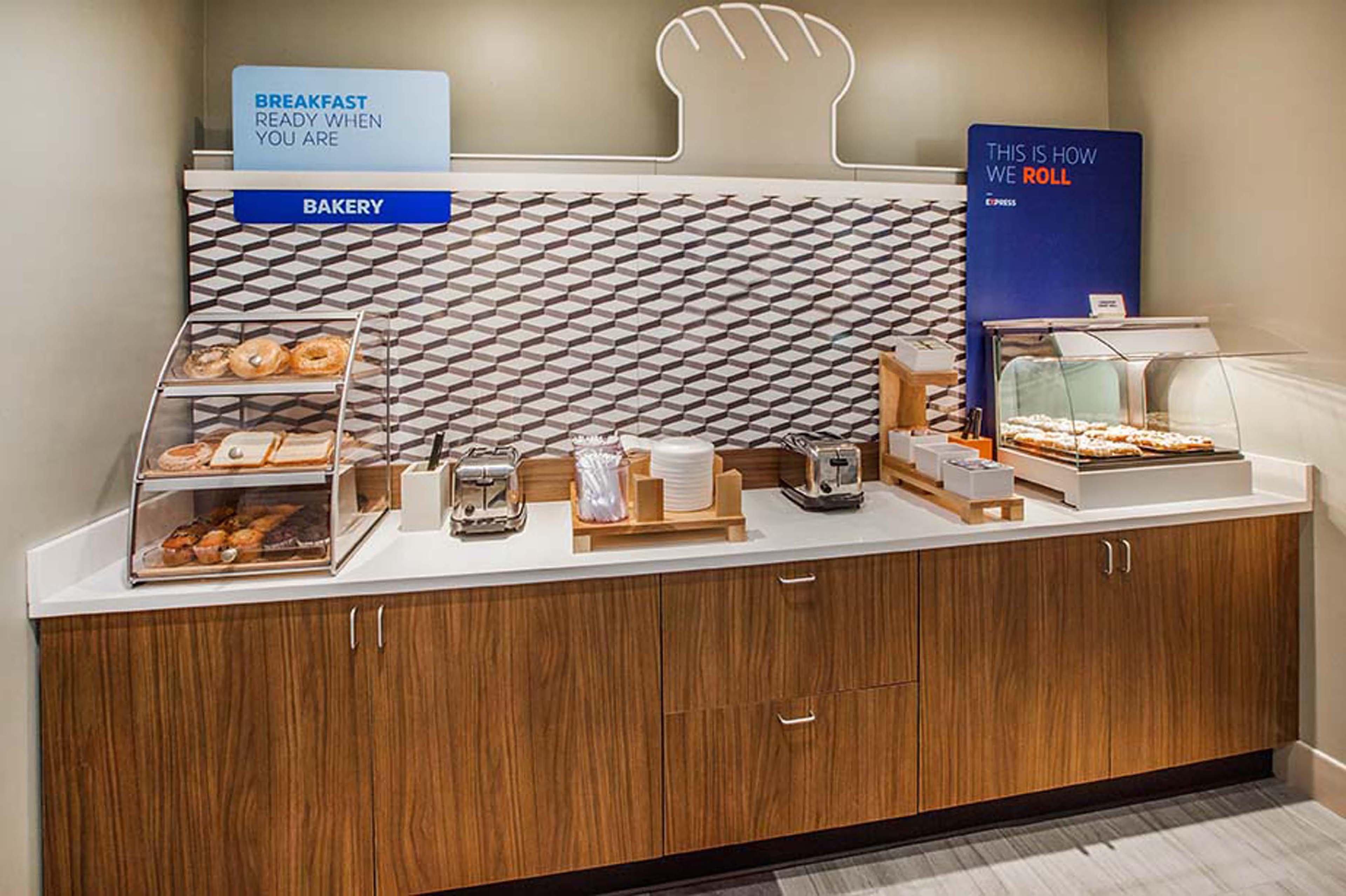 Holiday Inn Express Morgantown By Ihg Dış mekan fotoğraf