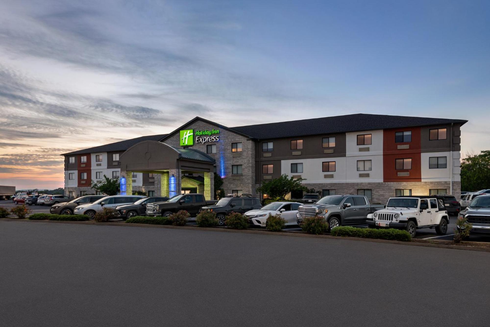Holiday Inn Express Morgantown By Ihg Dış mekan fotoğraf