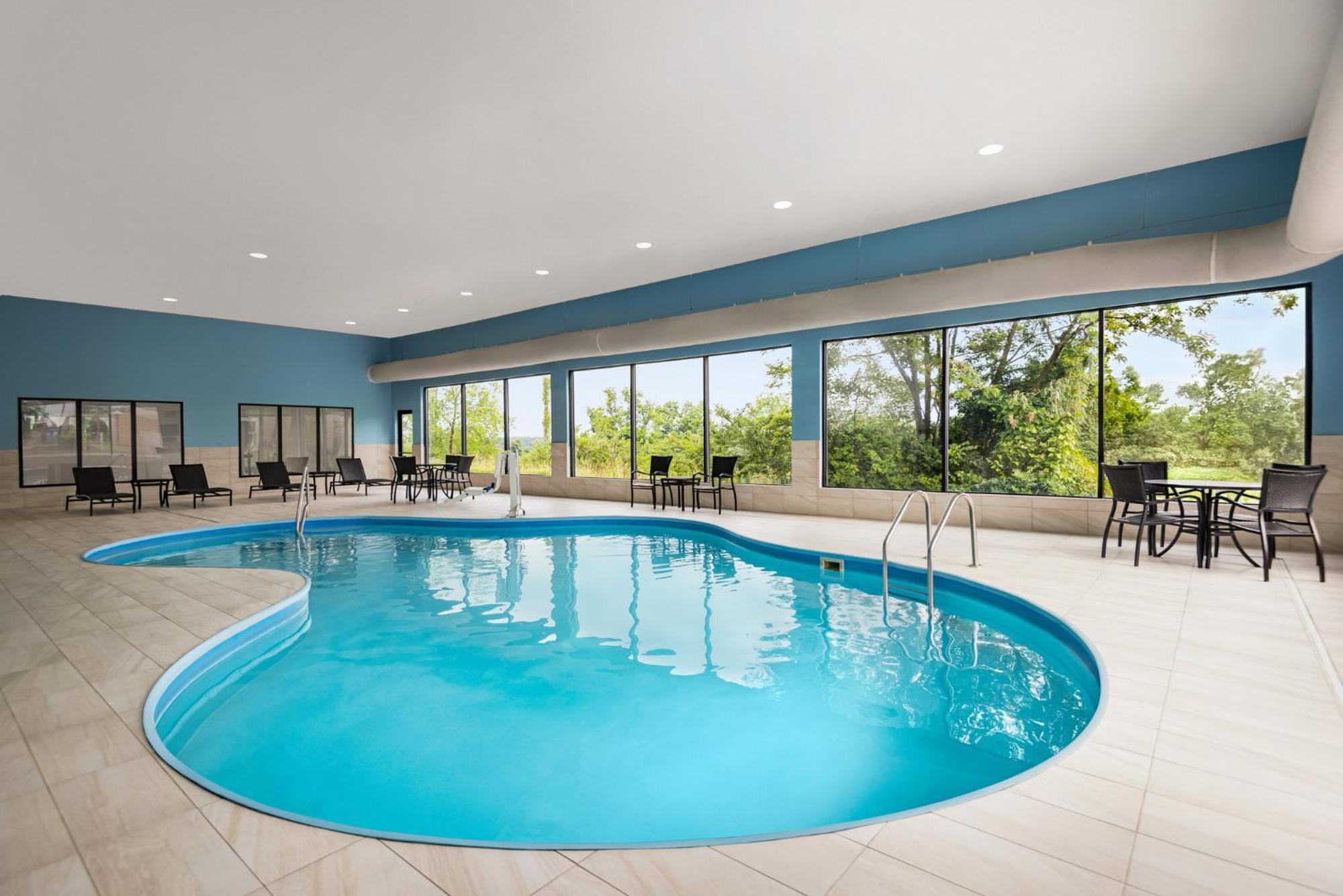 Holiday Inn Express Morgantown By Ihg Dış mekan fotoğraf
