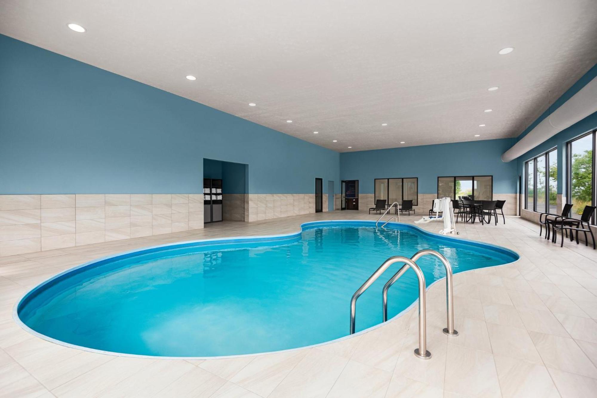 Holiday Inn Express Morgantown By Ihg Dış mekan fotoğraf